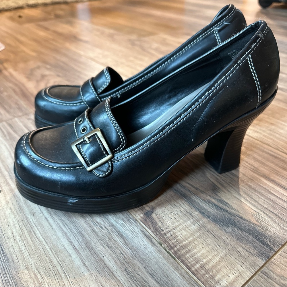 Black Leather Heeled Loafers